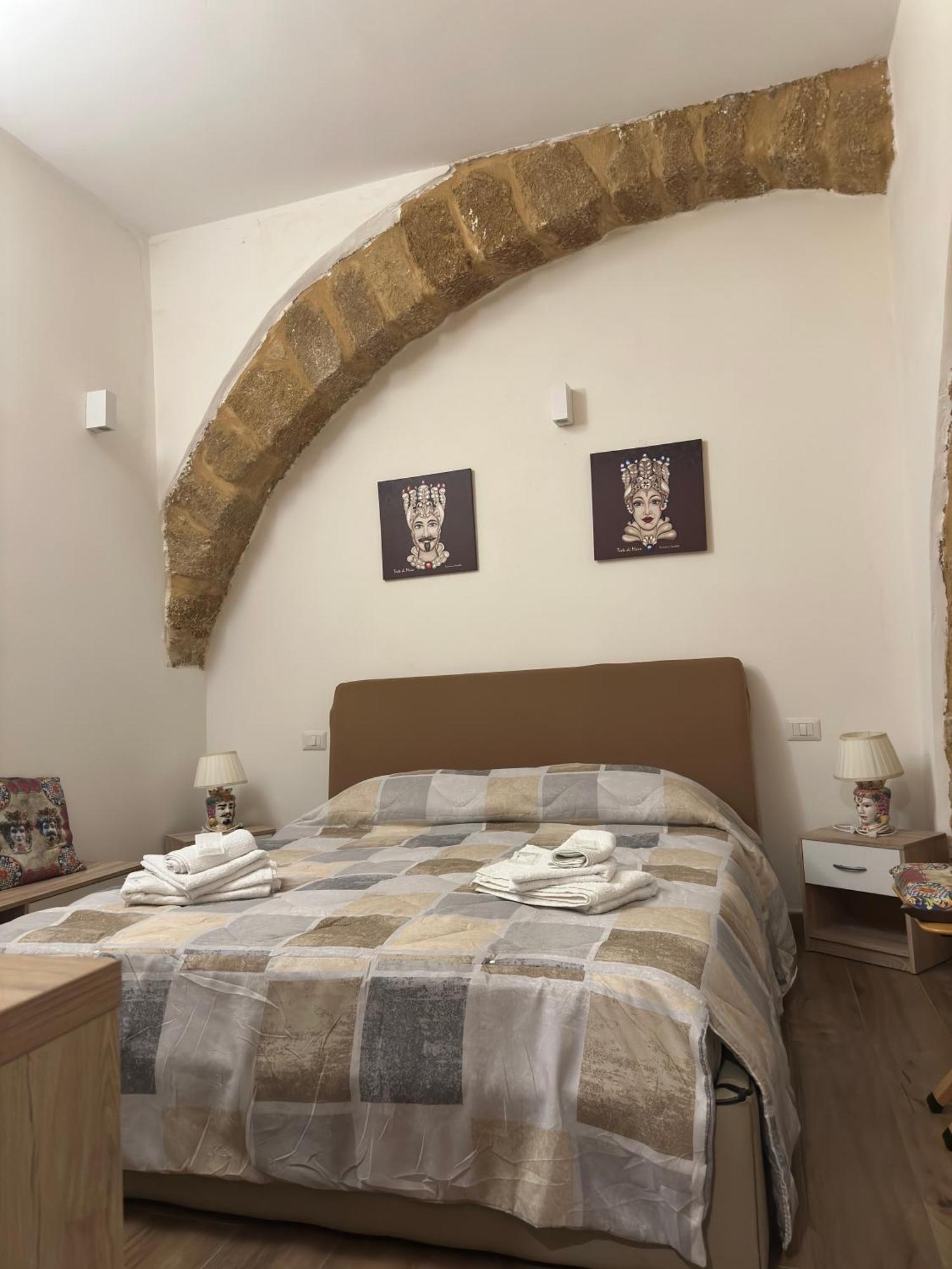 O Munti Rooms Агридженто Экстерьер фото